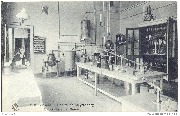 Anvers. Hop&icirc;tal de Stuyvenberg Laboratoire de Chimie
