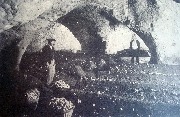 Folx-Les-Caves. Grandes champignonni&egrave;res Salle des Sorci&egrave;res