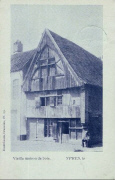 Ypres. Vieille maison de bois