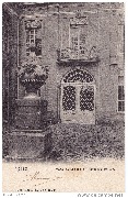 YPRES, -Vase de Rubens à l'Hôtel Mergelinck