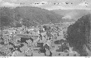 Huy. Vue panoramique dans les gorges vers Marchin
